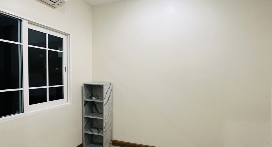 ให้เช่า 3 ห้องนอน ทาวน์เฮ้าส์ ใน เมืองเชียงใหม่, เชียงใหม่