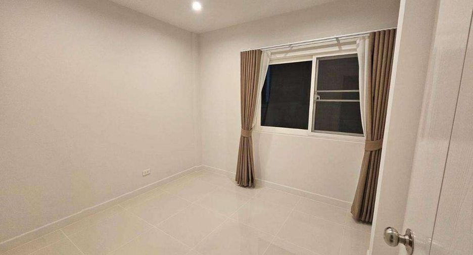 Haus zur Miete mit 4 Zimmer in Mueang Chiang Mai, Chiang Mai