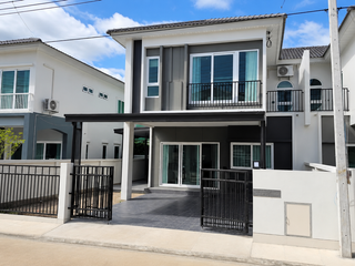 Haus zur Miete mit 4 Zimmer in Mueang Chiang Mai, Chiang Mai