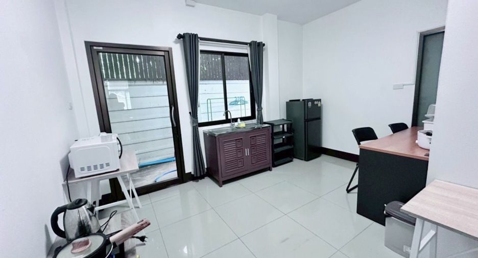 ให้เช่า 3 ห้องนอน ทาวน์เฮ้าส์ ใน เมืองเชียงใหม่, เชียงใหม่