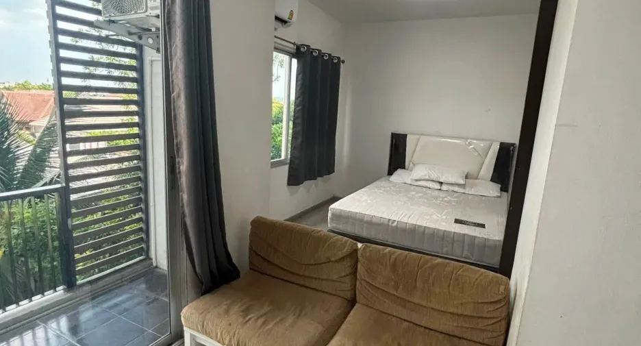 À louer 1 chambre condo à Lat Phrao, Bangkok