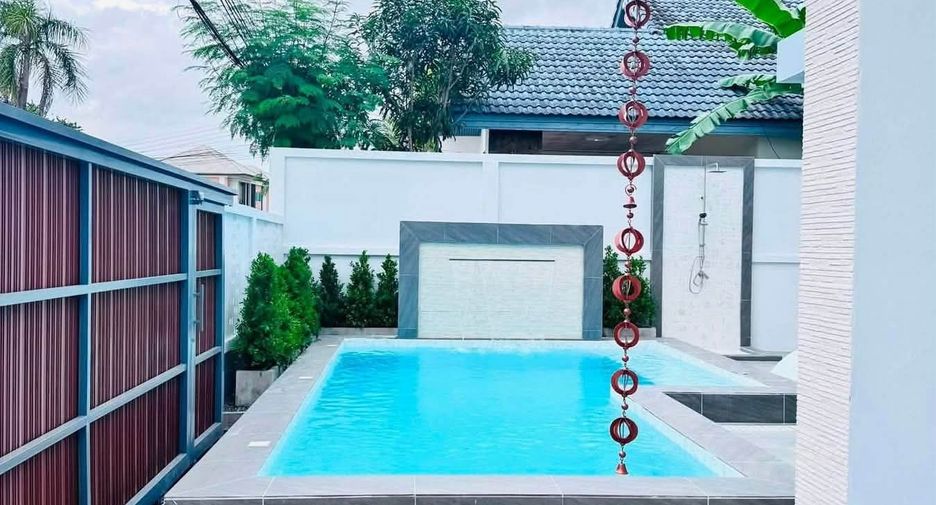 For sale 3 bedrooms villa in Bang Lamung, Chonburi