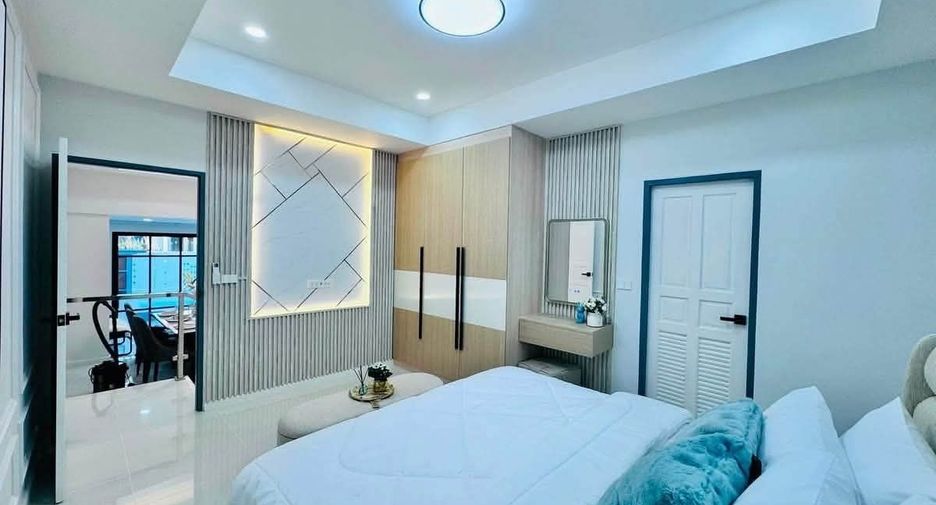 For sale 3 bedrooms villa in Bang Lamung, Chonburi