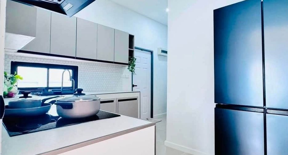 For sale 3 bedrooms villa in Bang Lamung, Chonburi
