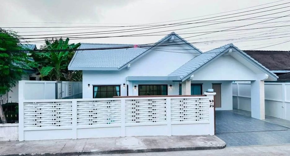 For sale 3 bedrooms villa in Bang Lamung, Chonburi