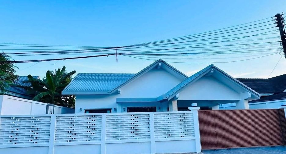 For sale 3 bedrooms villa in Bang Lamung, Chonburi