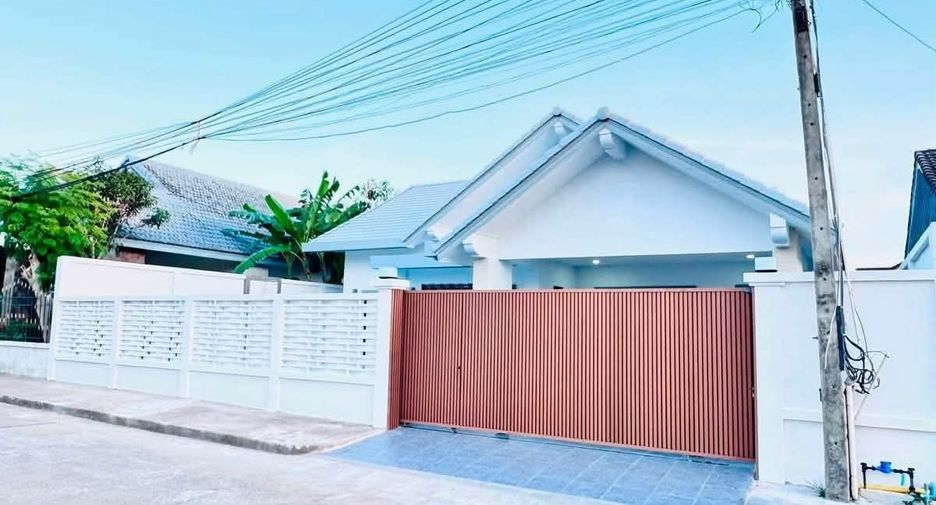 For sale 3 bedrooms villa in Bang Lamung, Chonburi