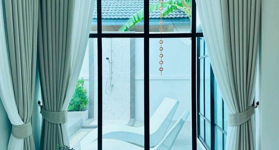 For sale 3 bedrooms villa in Bang Lamung, Chonburi