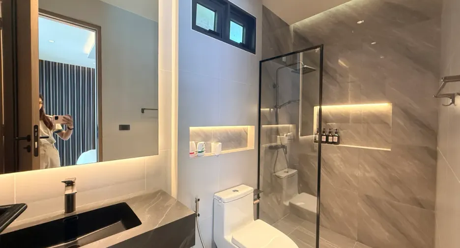 For rent and for sale 7 bedrooms house in Bang Lamung, Chonburi