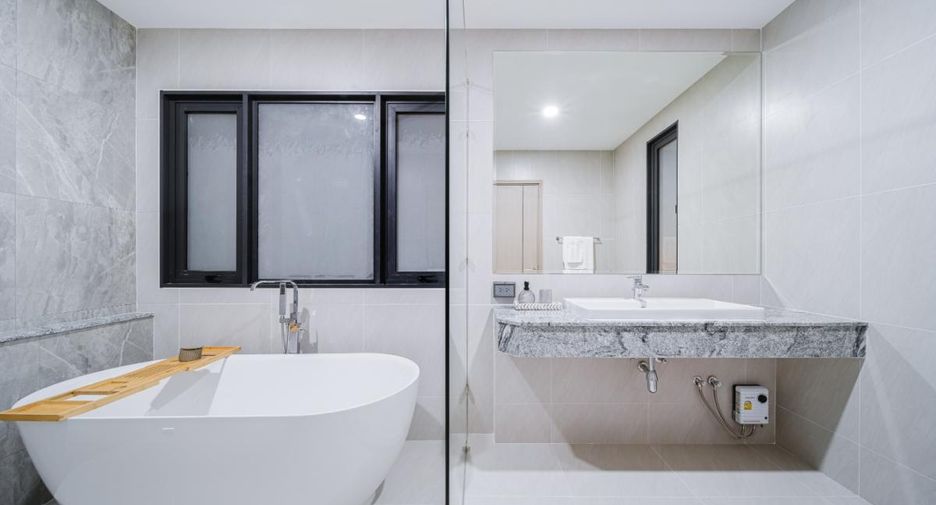 Casa en venta de 4 habitaciones en Bang Lamung, Chonburi