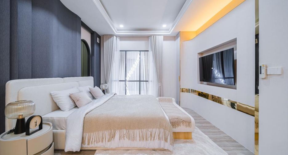 Casa en venta de 4 habitaciones en Bang Lamung, Chonburi