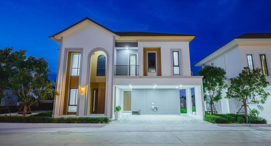 Casa en venta de 4 habitaciones en Bang Lamung, Chonburi