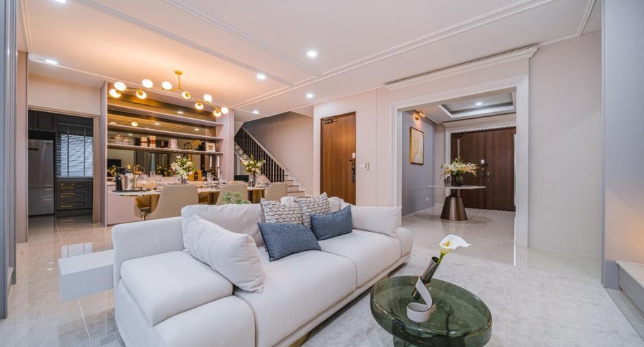 Casa en venta de 4 habitaciones en Bang Lamung, Chonburi