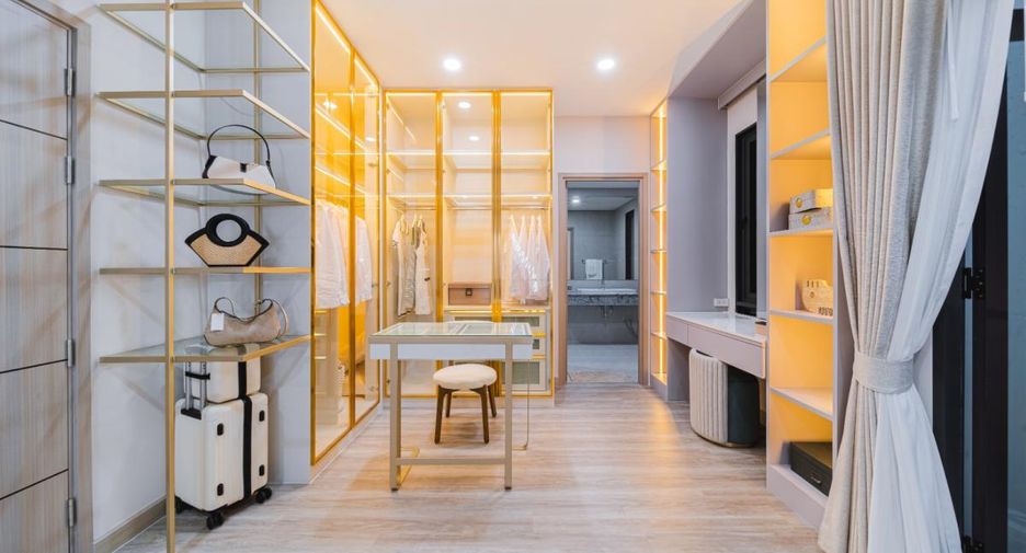 Casa en venta de 4 habitaciones en Bang Lamung, Chonburi