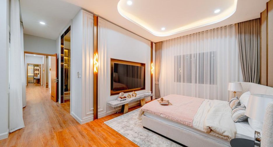 For sale 4 bedrooms house in Bang Lamung, Chonburi