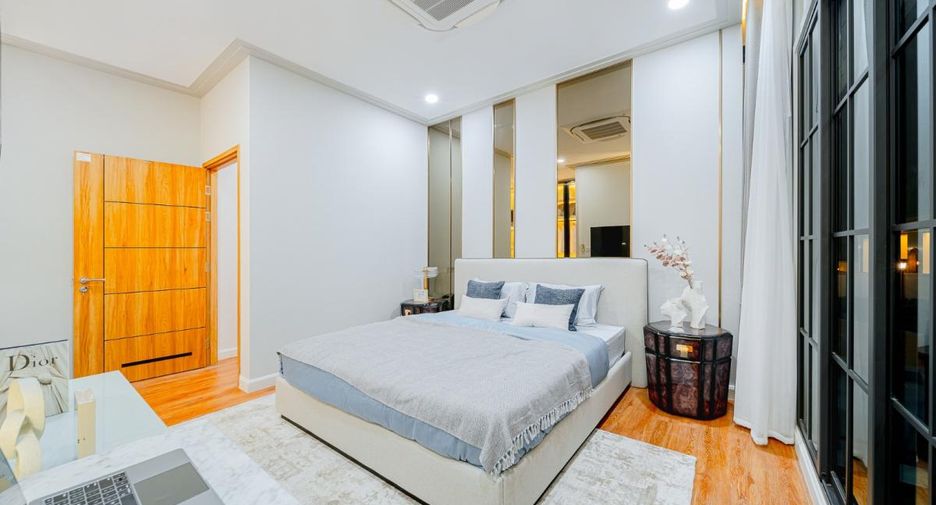 For sale 4 bedrooms house in Bang Lamung, Chonburi