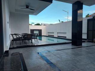 For sale 6 bedrooms villa in Bang Lamung, Chonburi