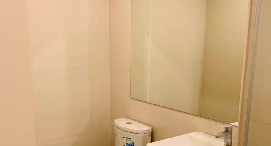 For rent and for sale 1 bed condo in Watthana, Bangkok