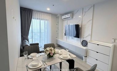 For rent 2 bedrooms condo in Phra Khanong, Bangkok