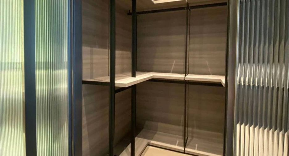 For rent 1 bed condo in Pathum Wan, Bangkok