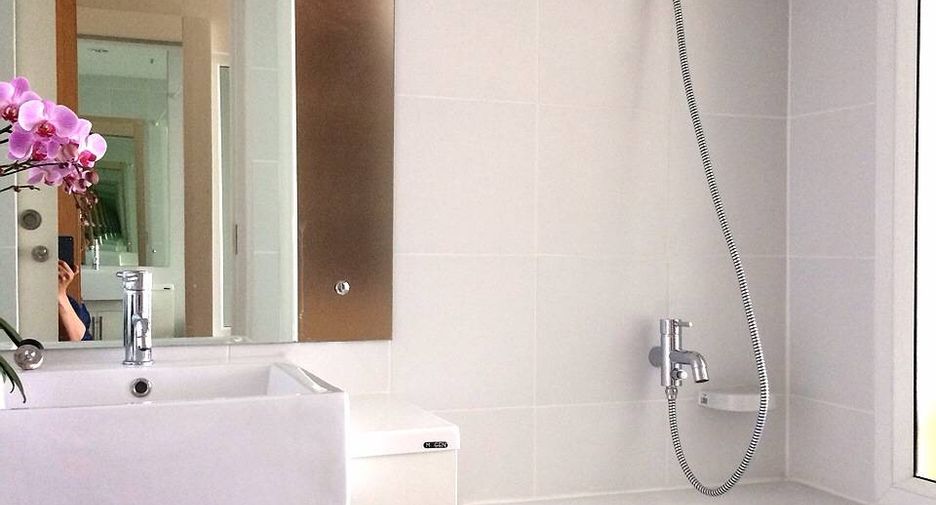 Condo en alquiler de 1 habitaciones en Sathon, Bangkok