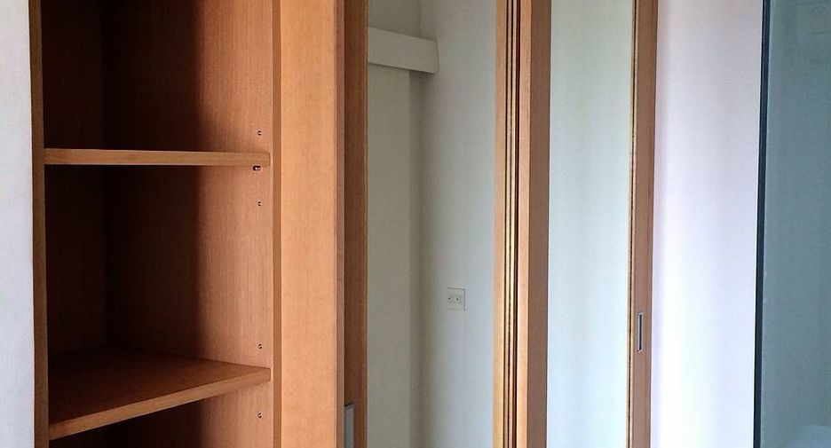 Condo en alquiler de 1 habitaciones en Sathon, Bangkok