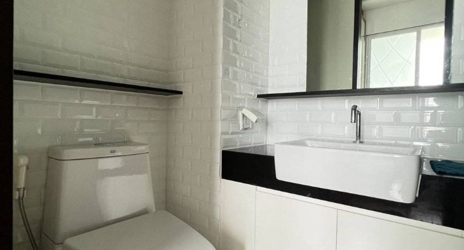 For rent 1 bed condo in Pathum Wan, Bangkok