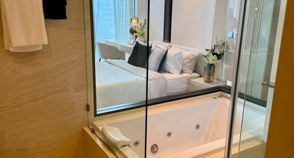 Condo en alquiler de 1 habitaciones en Bang Rak, Bangkok