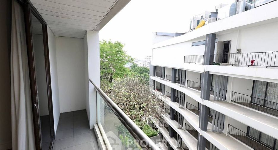 For rent 1 bed condo in Sathon, Bangkok