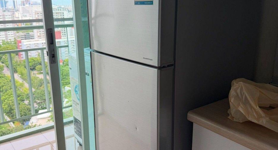 Condo en alquiler de 2 habitaciones en Huai Khwang, Bangkok