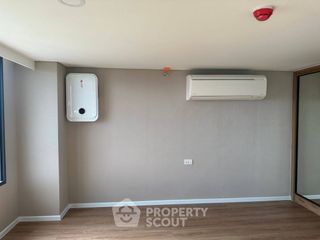 Wohnung zur Miete mit 3 Zimmer in Huai Khwang, Bangkok