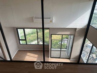 Wohnung zur Miete mit 3 Zimmer in Huai Khwang, Bangkok