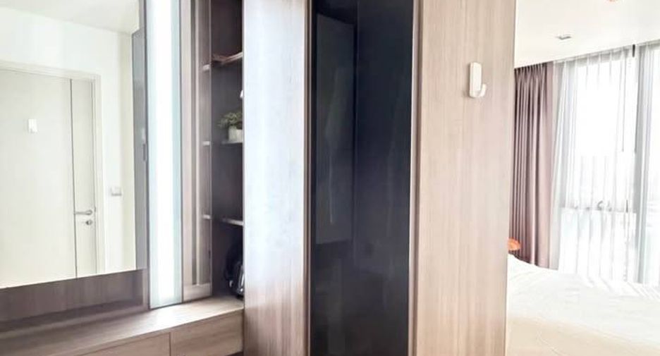 For rent 2 bedrooms condo in Phaya Thai, Bangkok