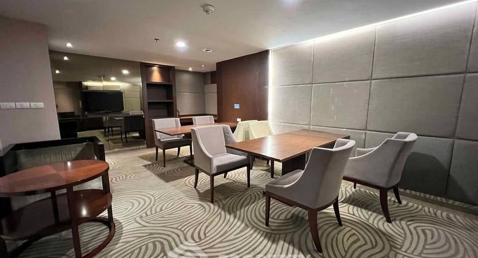 For rent 1 bed condo in Pathum Wan, Bangkok