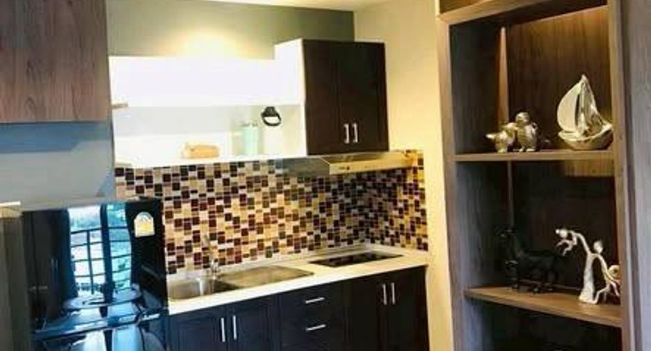 For rent 2 bedrooms condo in Phra Khanong, Bangkok