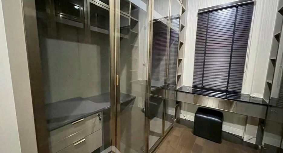 ให้เช่า 4 ห้องนอน บ้านเดี่ยว ใน บางกะปิ, กรุงเทพฯ