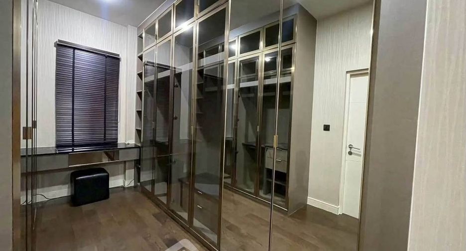 ให้เช่า 4 ห้องนอน บ้านเดี่ยว ใน บางกะปิ, กรุงเทพฯ