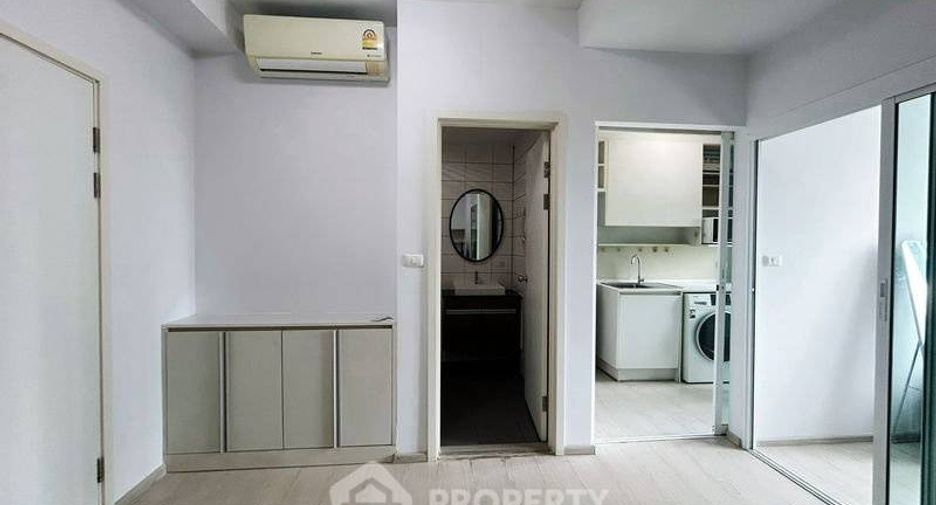 Condo en alquiler de 2 habitaciones en Huai Khwang, Bangkok