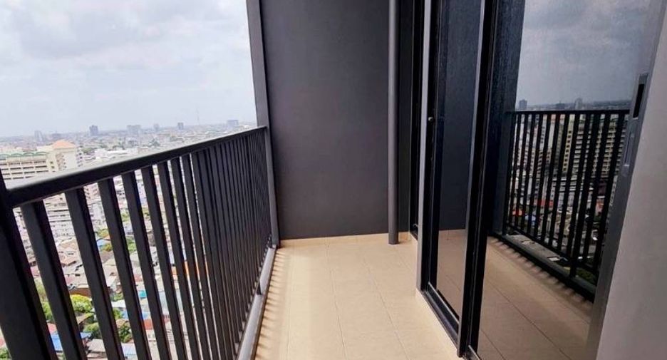 For rent 2 bedrooms condo in Khlong San, Bangkok