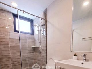 出租 2 卧室 公寓 在 Khlong San, 曼谷