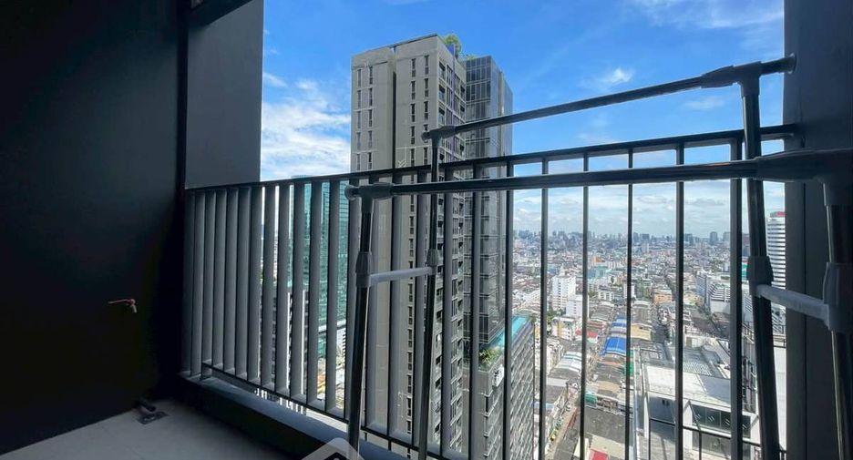 À louer 1 chambre condo à Huai Khwang, Bangkok