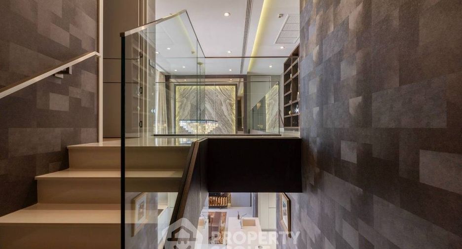 For rent 2 ベッドルーム condo in Khlong Toei, Bangkok