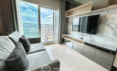 Condo en alquiler de 2 habitaciones en Huai Khwang, Bangkok