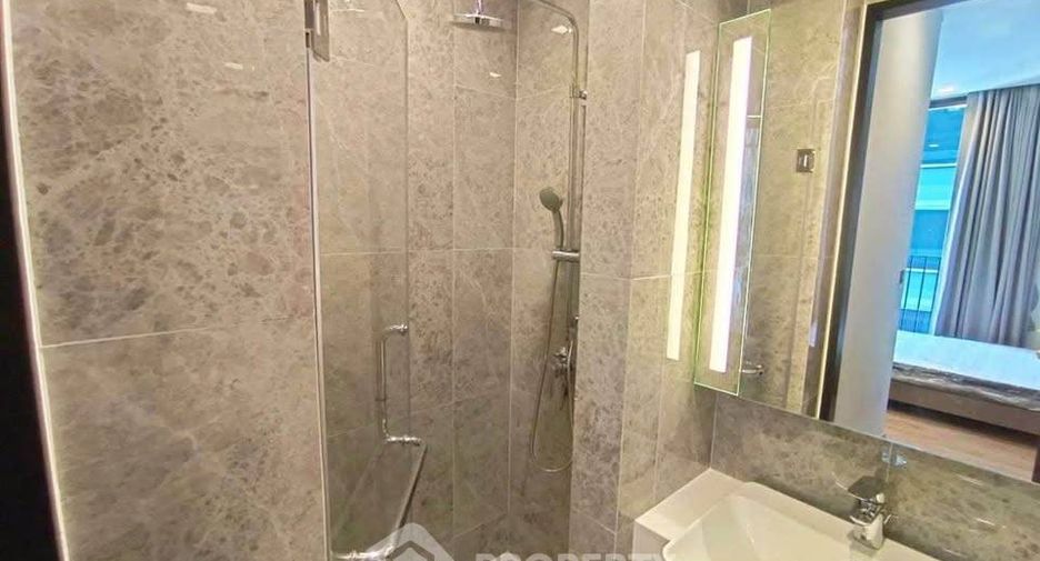 For rent 1 bed condo in Phaya Thai, Bangkok