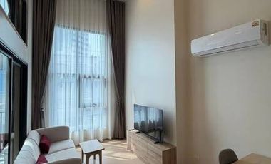 For rent 2 bedrooms condo in Huai Khwang, Bangkok