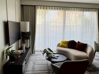 For rent 3 bedrooms condo in Huai Khwang, Bangkok