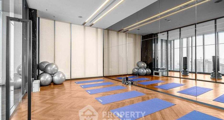 For rent 2 bedrooms condo in Khlong Toei, Bangkok