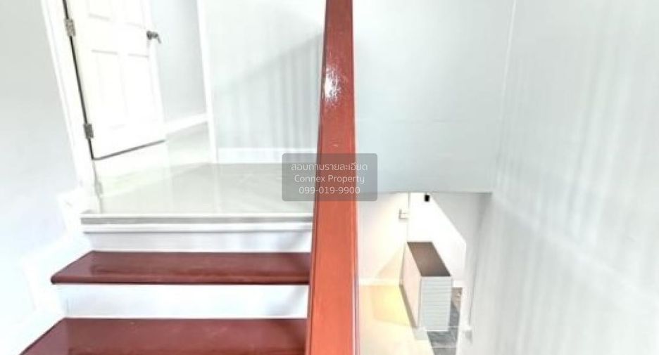 Продажа 3 спальни таунхаус в Khlong Luang, Патумтани