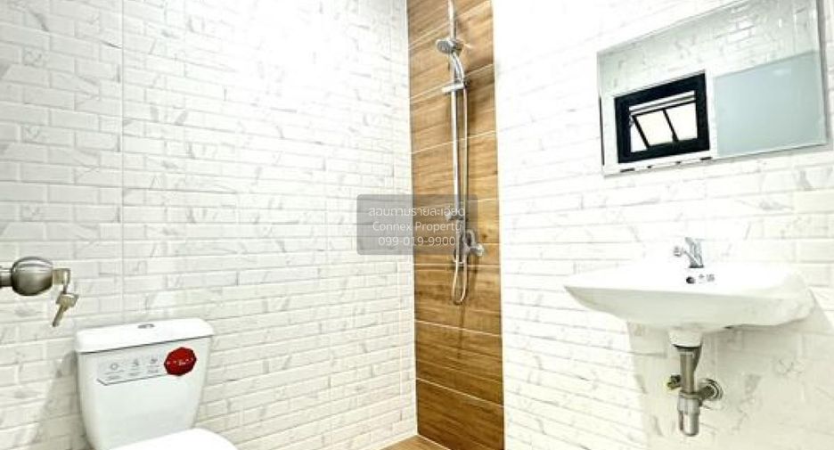 Продажа 3 спальни таунхаус в Khlong Luang, Патумтани