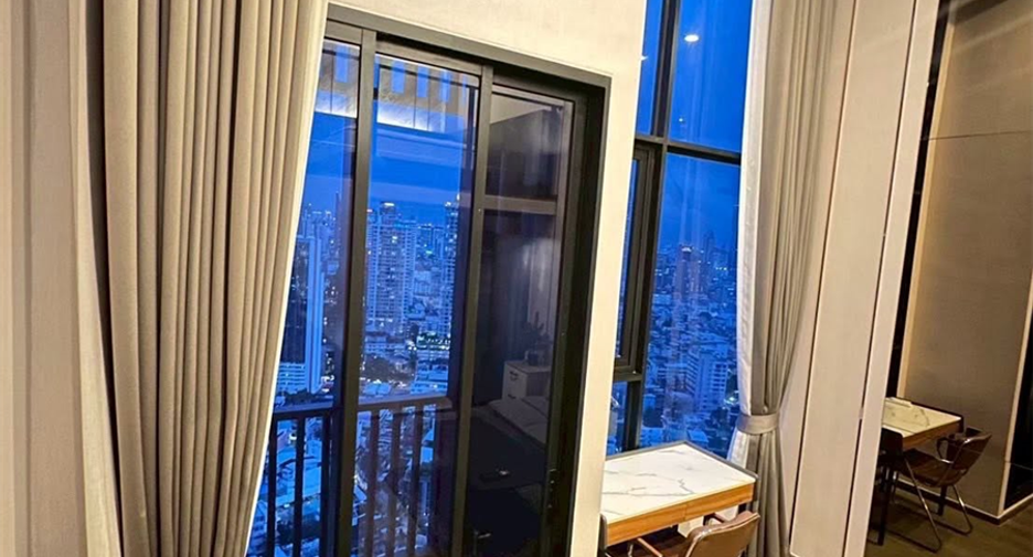 For rent 1 bed condo in Bang Rak, Bangkok